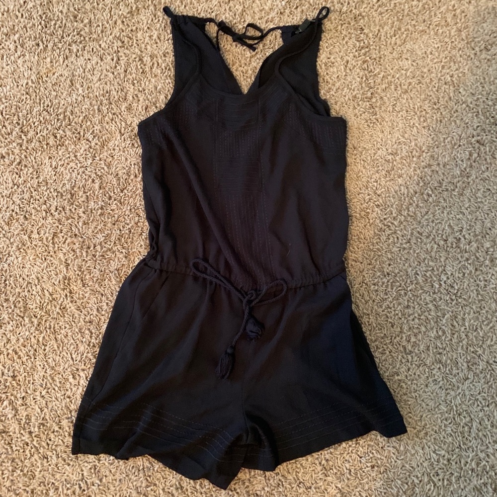 NWOT Ann Taylor Loft petites black romper xxs